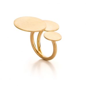Geelgouden ring podium goudsmid webshop