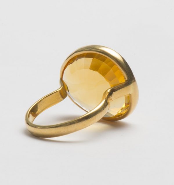 golden topaas ring
